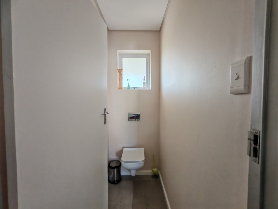3 Bedroom Property for Sale in Cannon Rocks Eastern Cape